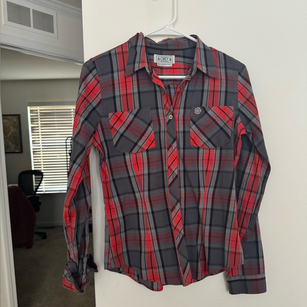 Vintage Obey Propaganda Clothing - red size SM